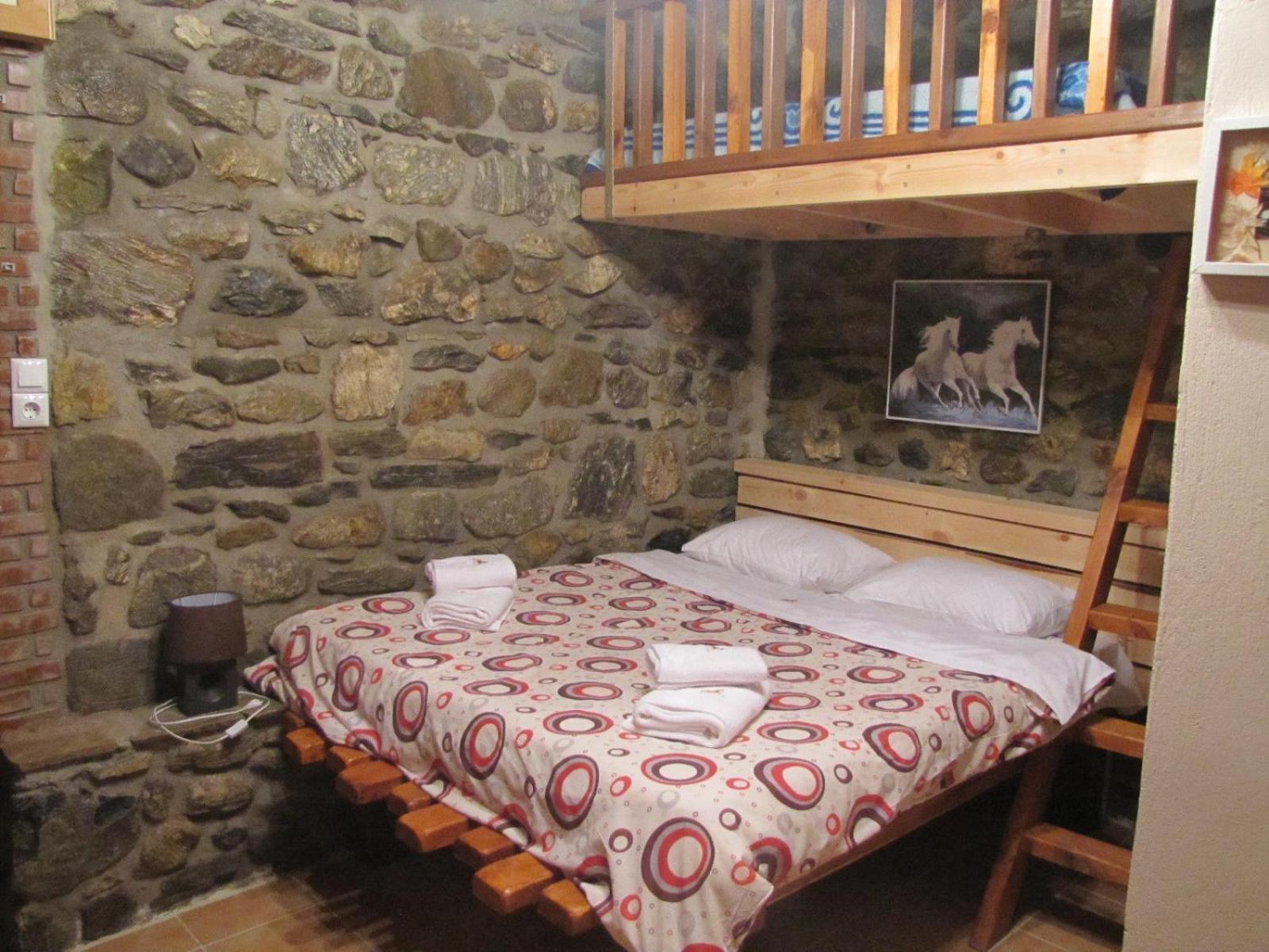 Ihnilatis Bed & Breakfast Kerkini Bilik gambar