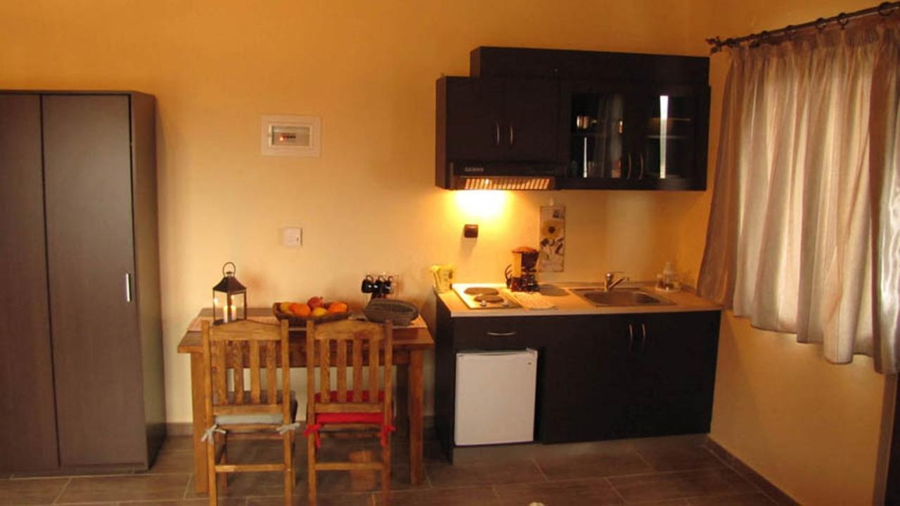 Ihnilatis Bed & Breakfast Kerkini Bilik gambar